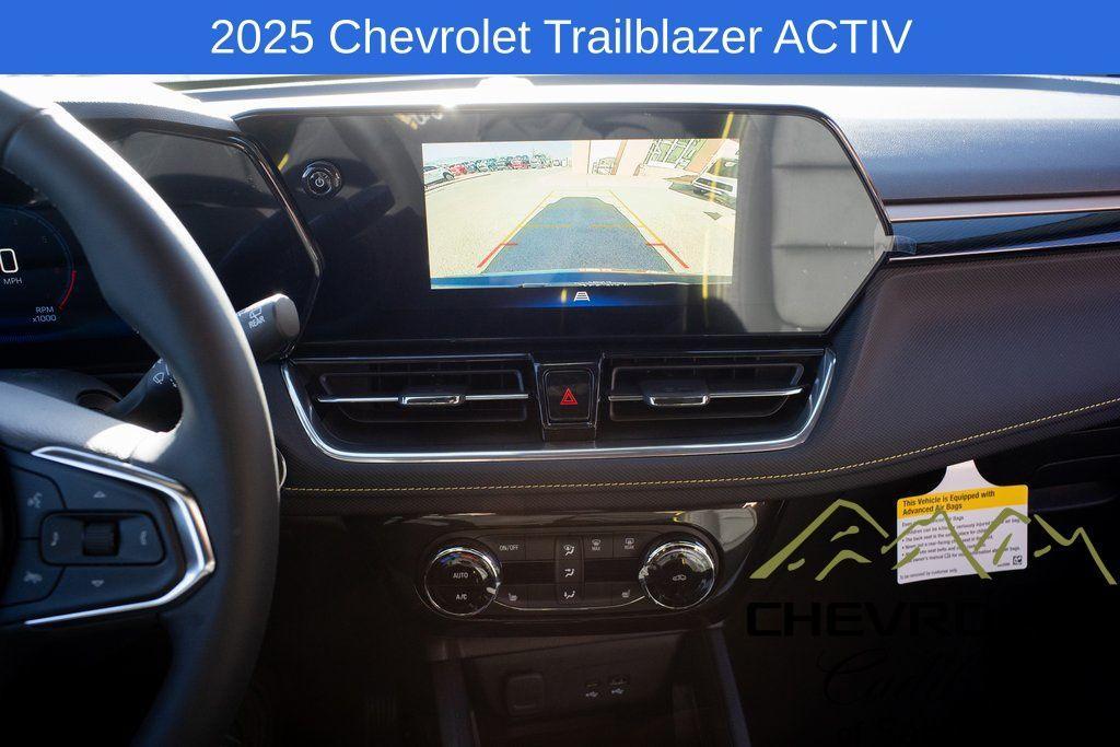 new 2025 Chevrolet TrailBlazer car, priced at $31,580