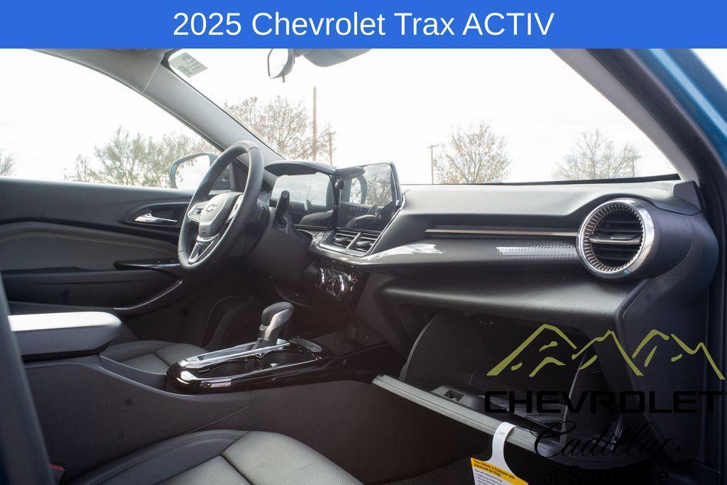 new 2025 Chevrolet Trax car, priced at $26,585