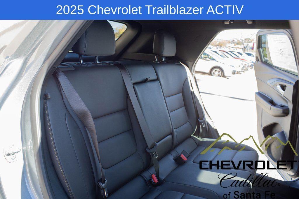 new 2025 Chevrolet TrailBlazer car, priced at $31,830