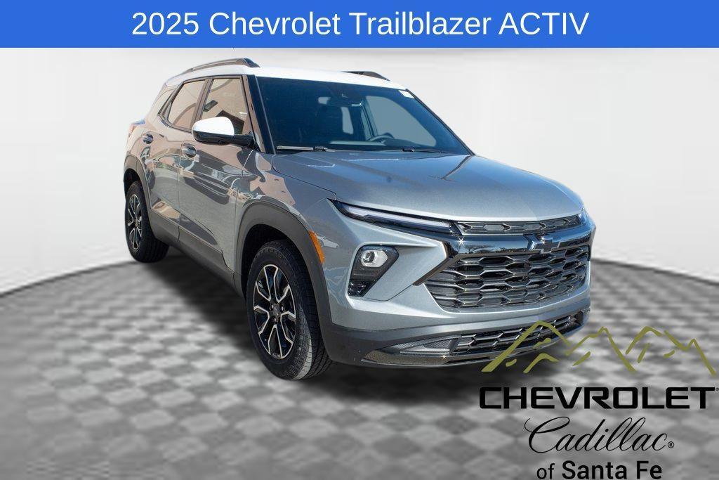 new 2025 Chevrolet TrailBlazer car, priced at $31,830