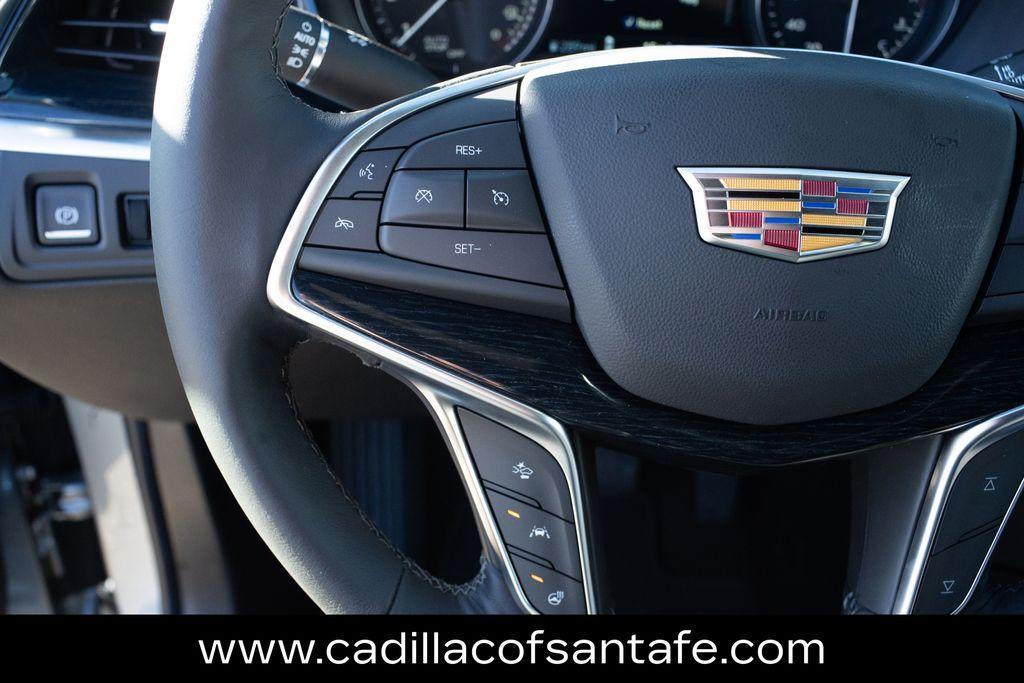 new 2025 Cadillac XT5 car, priced at $56,765