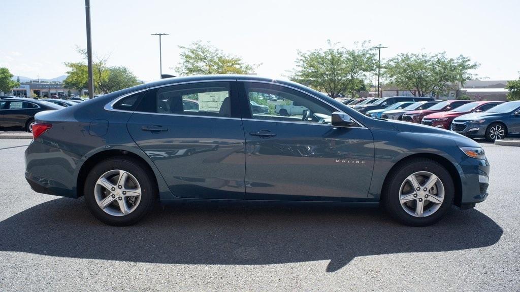 new 2025 Chevrolet Malibu car, priced at $27,520