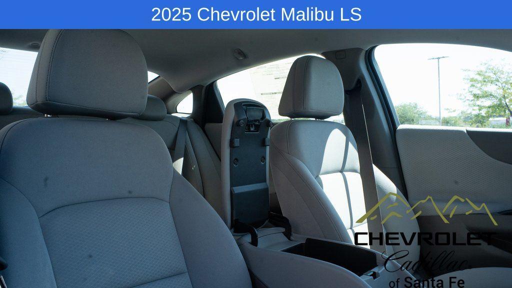 new 2025 Chevrolet Malibu car, priced at $27,520