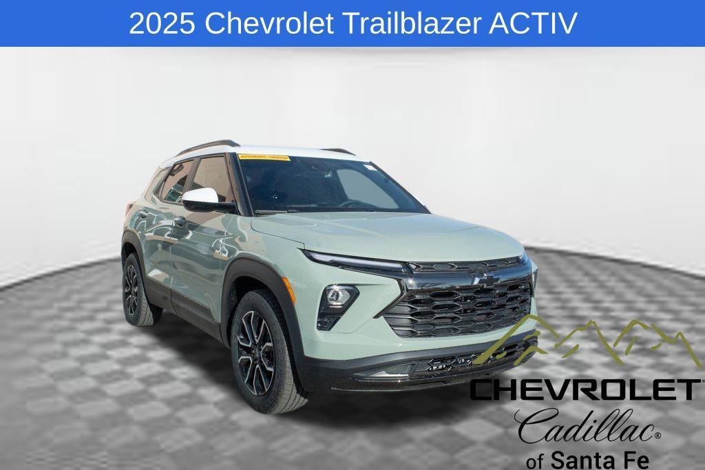 new 2025 Chevrolet TrailBlazer car, priced at $31,580