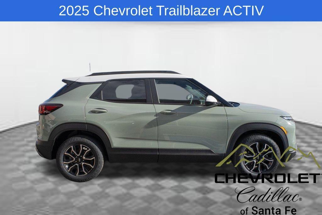 new 2025 Chevrolet TrailBlazer car, priced at $31,580