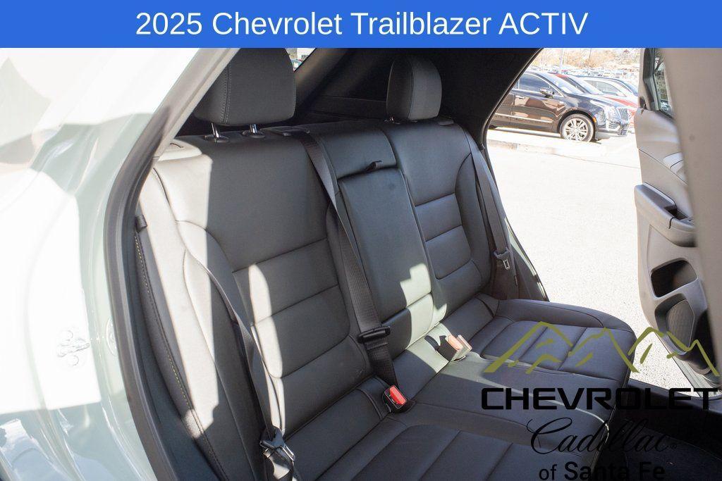 new 2025 Chevrolet TrailBlazer car, priced at $31,580