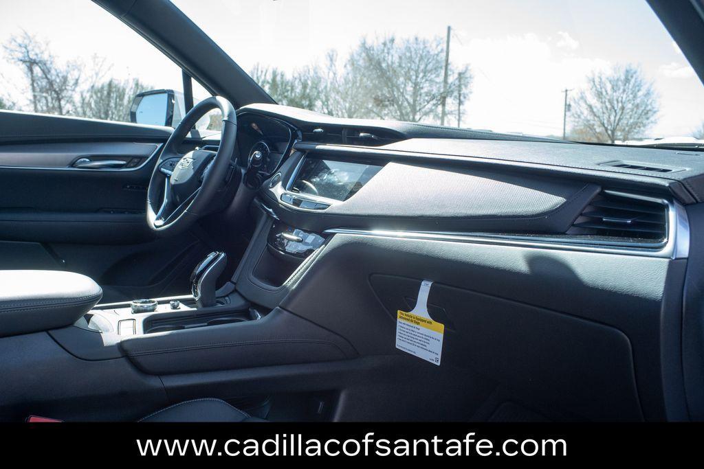 new 2025 Cadillac XT6 car, priced at $52,405
