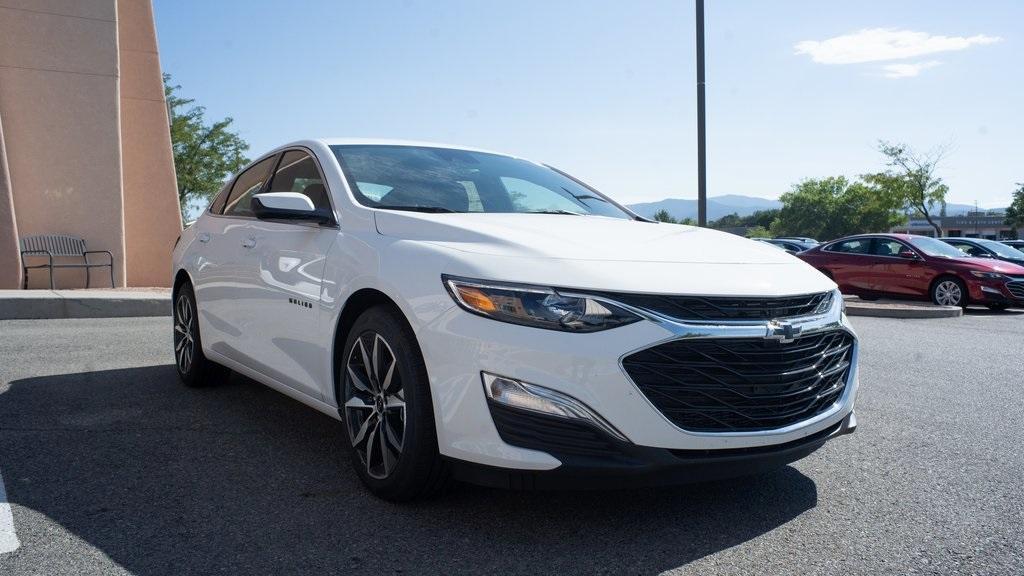 new 2025 Chevrolet Malibu car, priced at $28,495