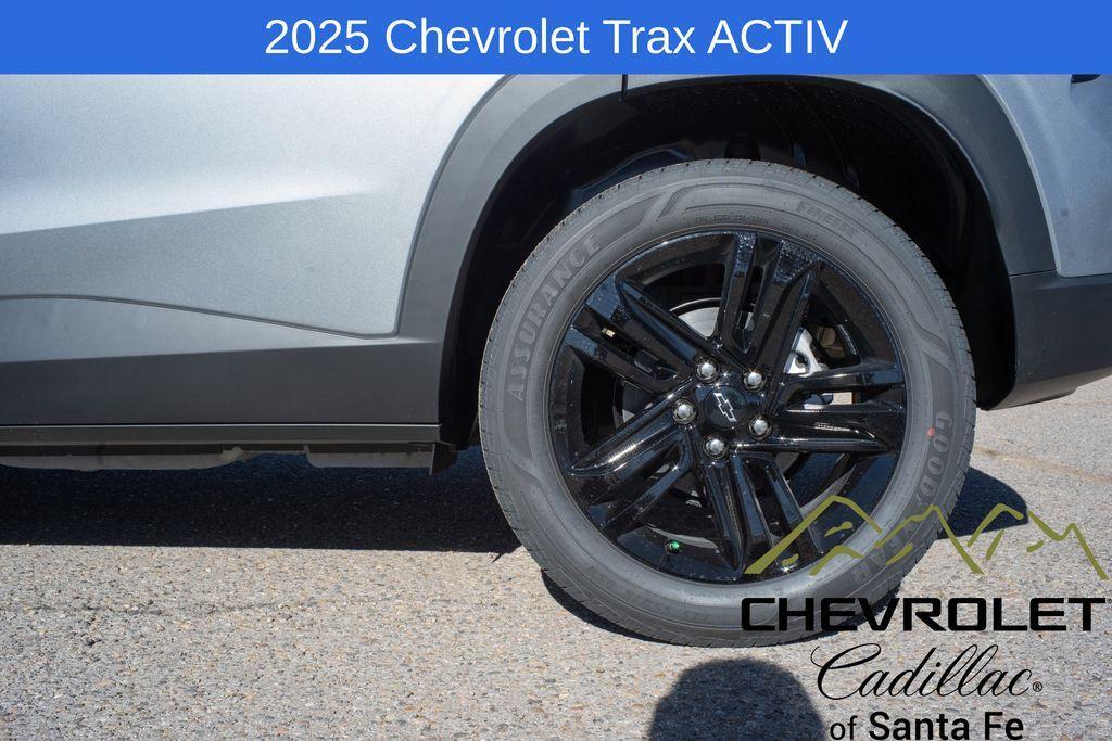 new 2025 Chevrolet Trax car, priced at $27,115