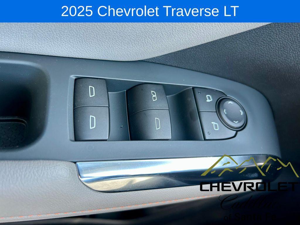 new 2025 Chevrolet Traverse car, priced at $42,945