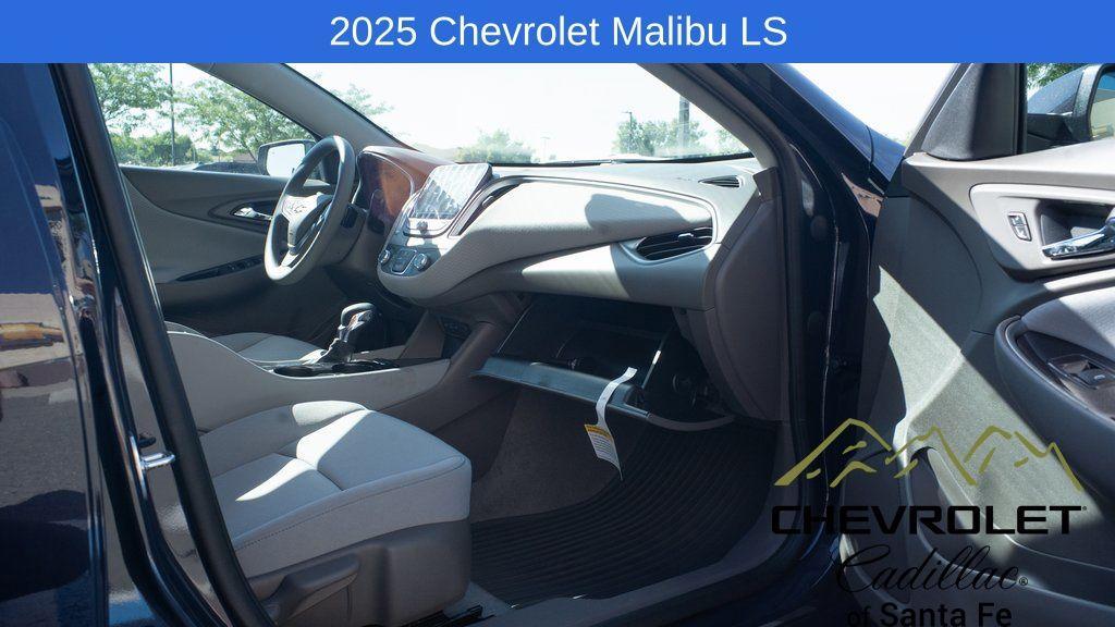 new 2025 Chevrolet Malibu car, priced at $27,520