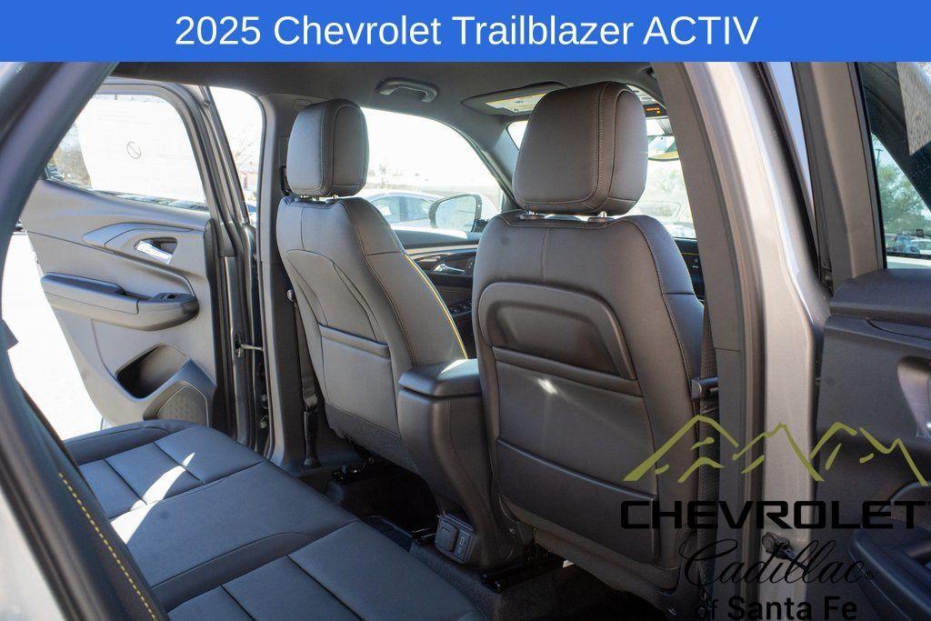 new 2025 Chevrolet TrailBlazer car, priced at $31,830