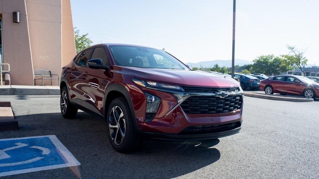 new 2025 Chevrolet Trax car, priced at $23,745