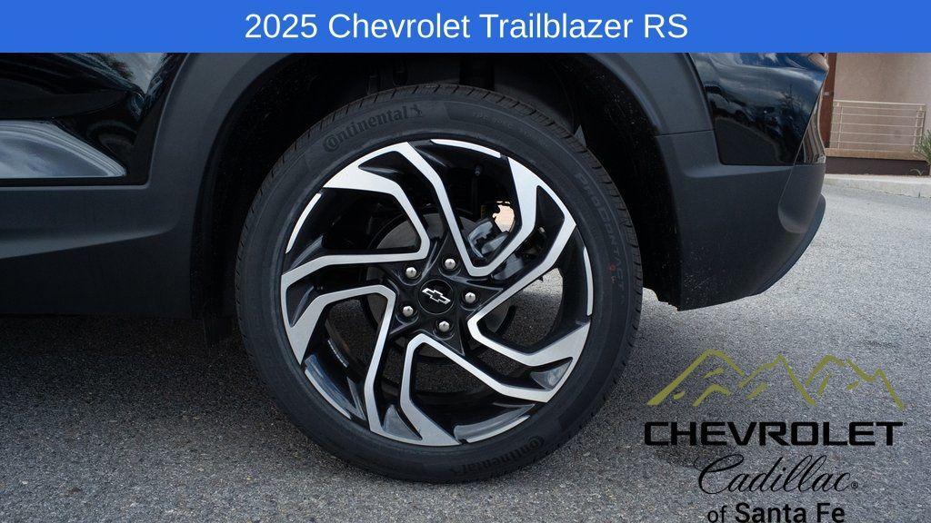 new 2025 Chevrolet TrailBlazer car, priced at $31,580