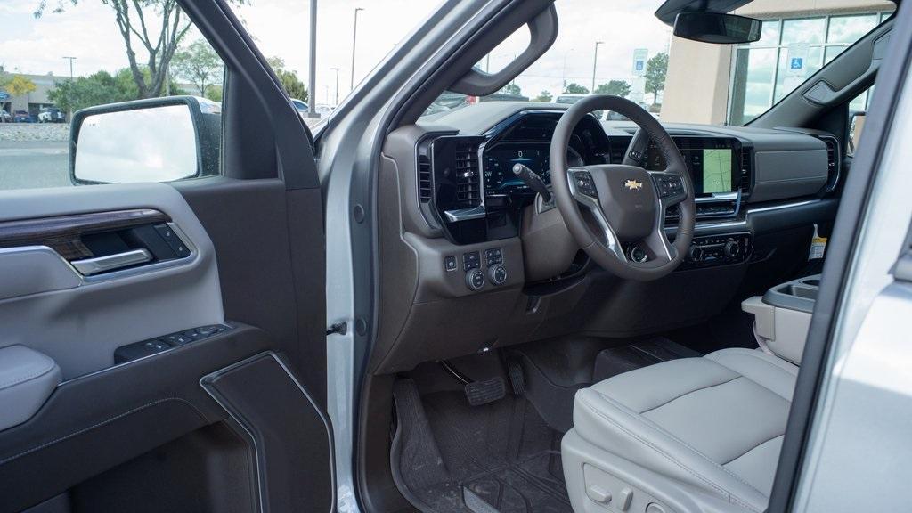 new 2025 Chevrolet Silverado 1500 car, priced at $61,895