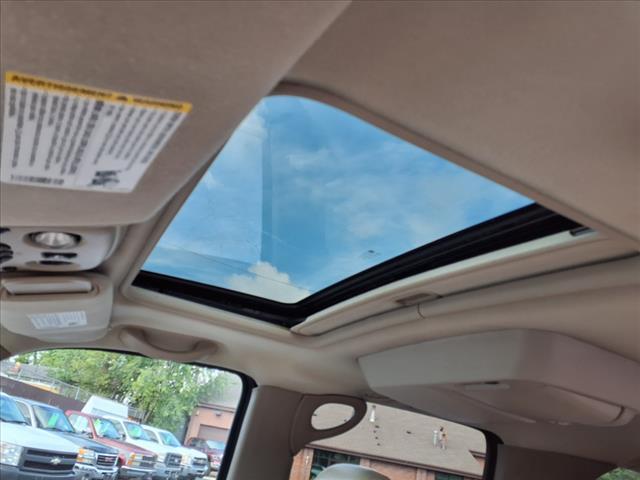 used 2004 Chevrolet Suburban car, priced at $6,495
