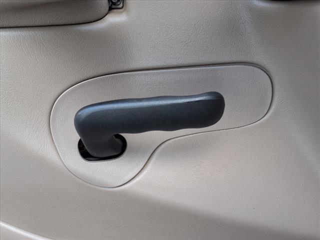 used 2004 Chevrolet Suburban car, priced at $6,495