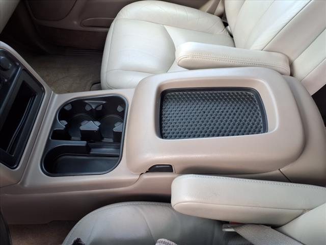 used 2004 Chevrolet Suburban car, priced at $6,495