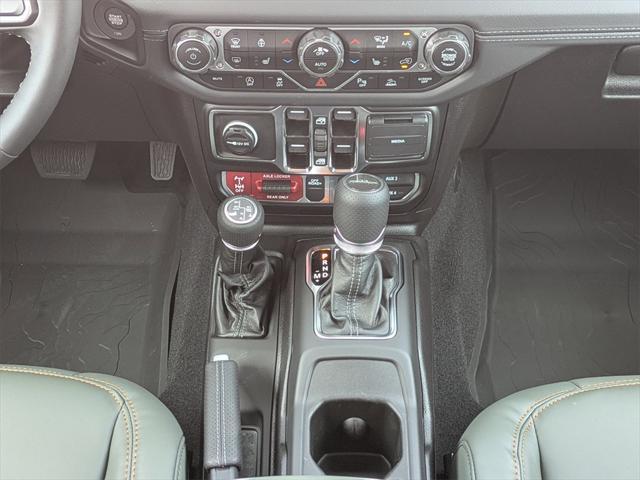 new 2025 Jeep Gladiator car, priced at $57,930