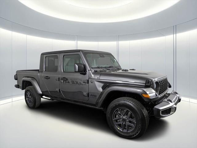 new 2024 Jeep Gladiator car, priced at $46,368