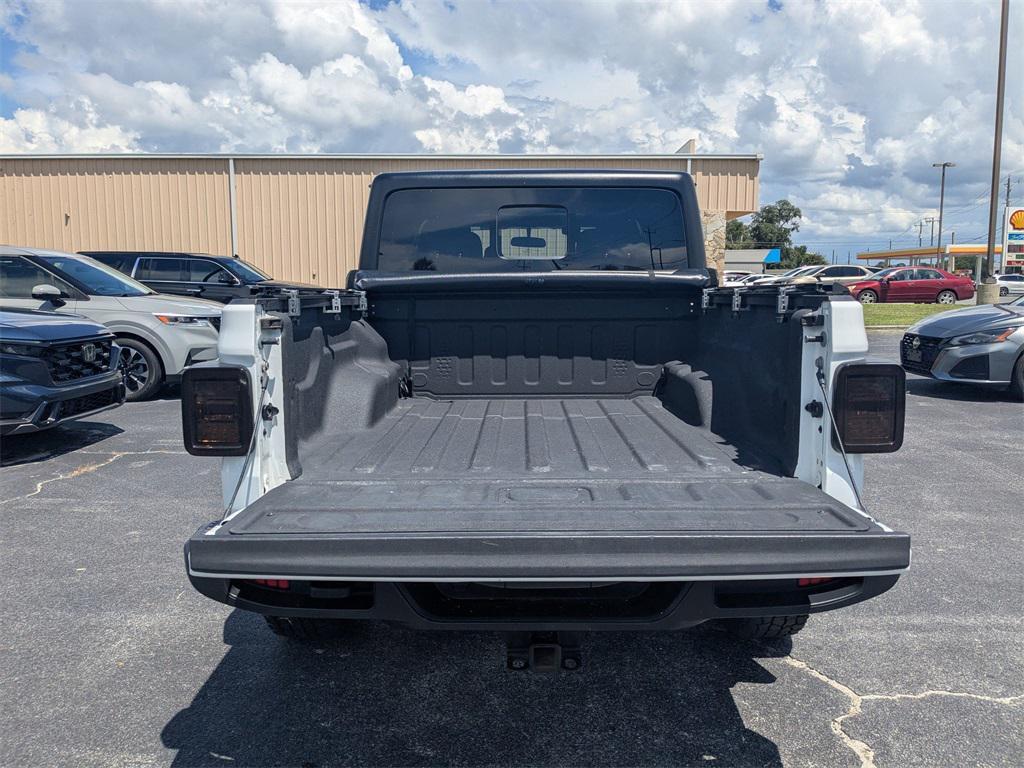 used 2023 Jeep Gladiator car, priced at $27,872