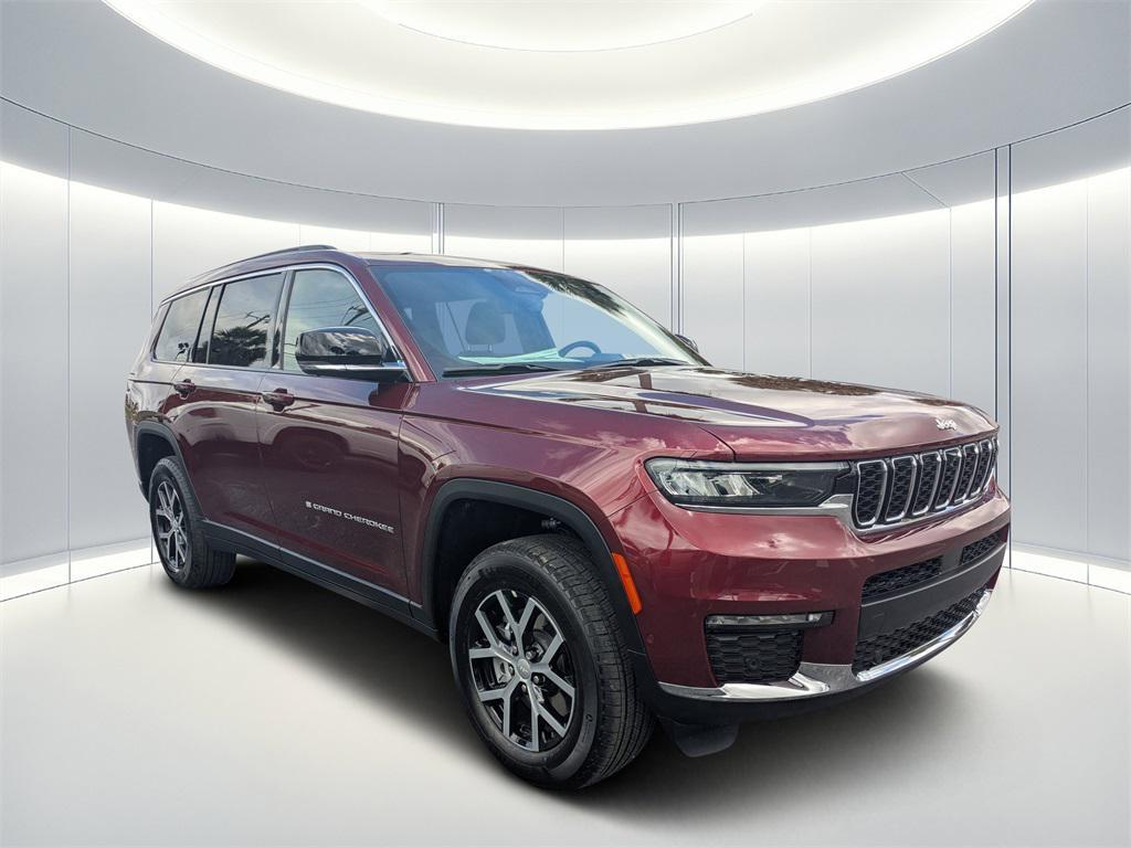new 2025 Jeep Grand Cherokee L car, priced at $46,305