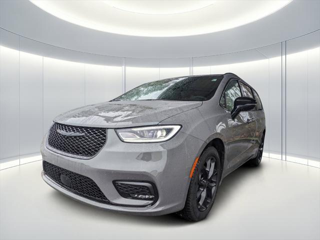 new 2025 Chrysler Pacifica car, priced at $46,563