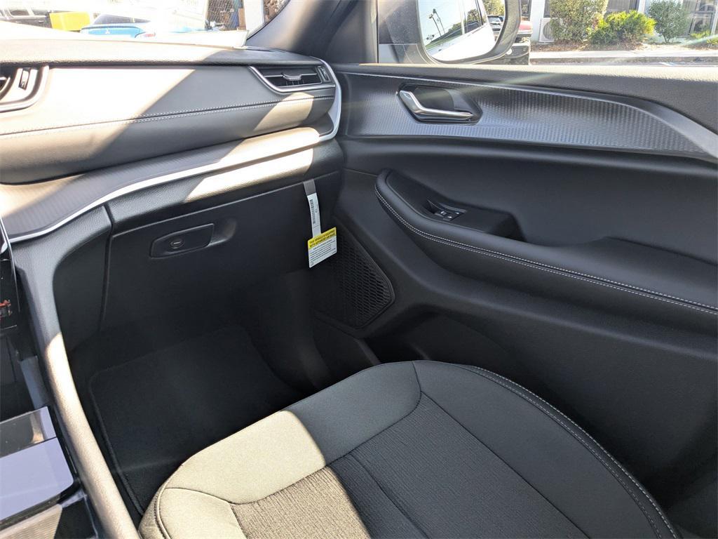 new 2025 Jeep Grand Cherokee L car, priced at $34,030