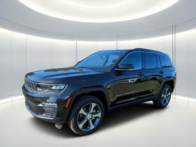 new 2024 Jeep Grand Cherokee car, priced at $43,852