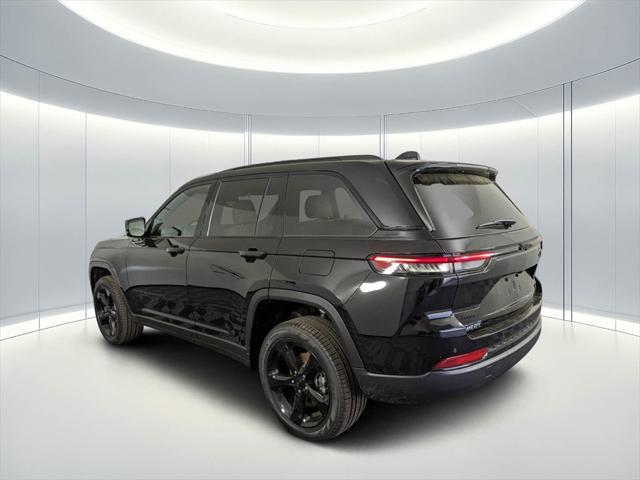 new 2024 Jeep Grand Cherokee car, priced at $48,000