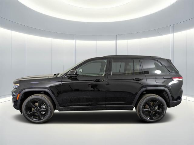 new 2024 Jeep Grand Cherokee car, priced at $48,000