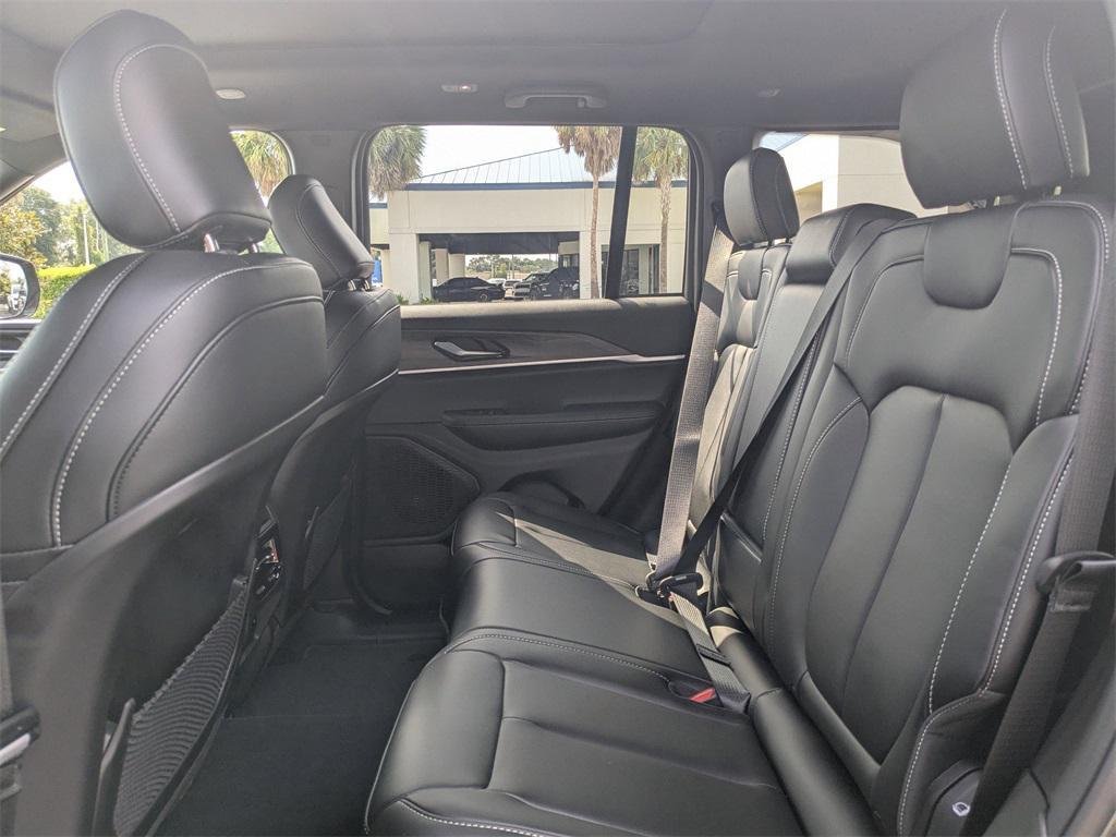 new 2025 Jeep Grand Cherokee car, priced at $45,613