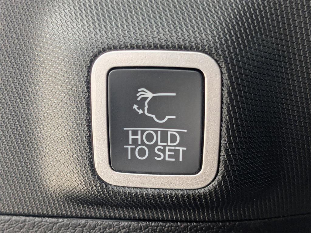 new 2025 Jeep Grand Cherokee car, priced at $45,613
