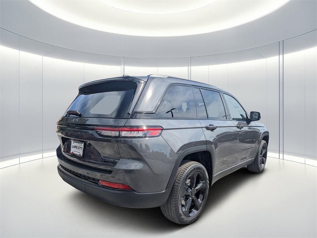 new 2025 Jeep Grand Cherokee car, priced at $45,613