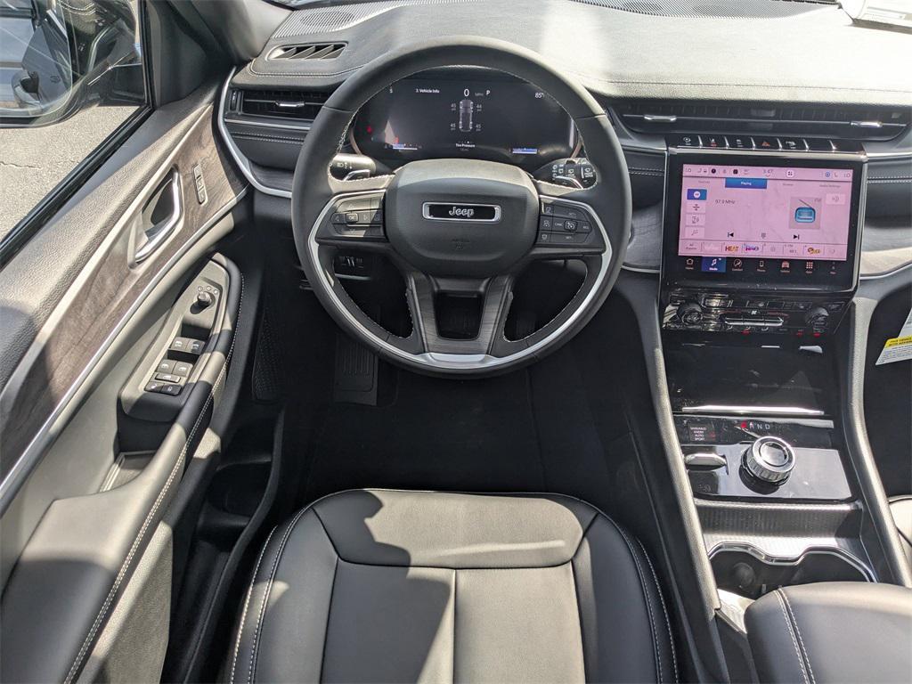 new 2025 Jeep Grand Cherokee car, priced at $45,613