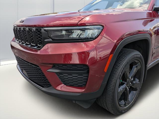 used 2023 Jeep Grand Cherokee car, priced at $30,839