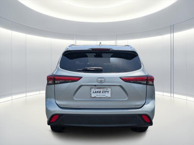 used 2021 Toyota Highlander car, priced at $25,444