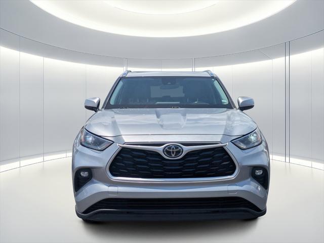 used 2021 Toyota Highlander car, priced at $25,444