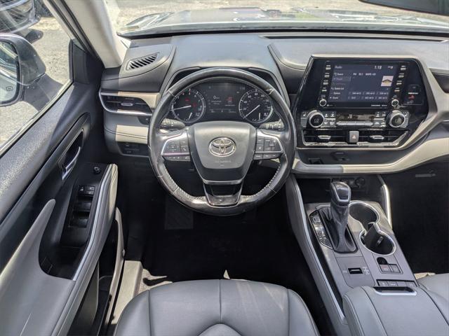 used 2021 Toyota Highlander car, priced at $25,883