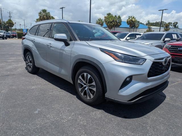 used 2021 Toyota Highlander car, priced at $25,883