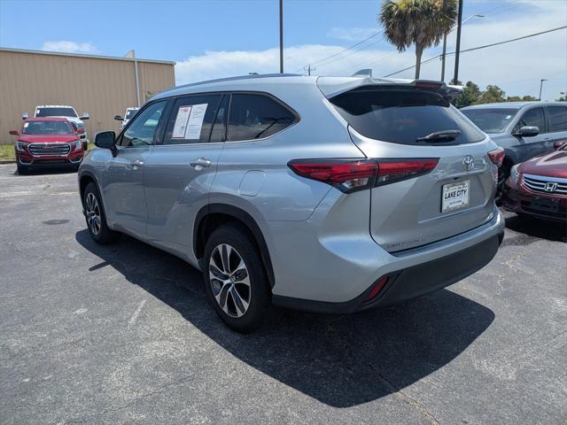 used 2021 Toyota Highlander car, priced at $25,883