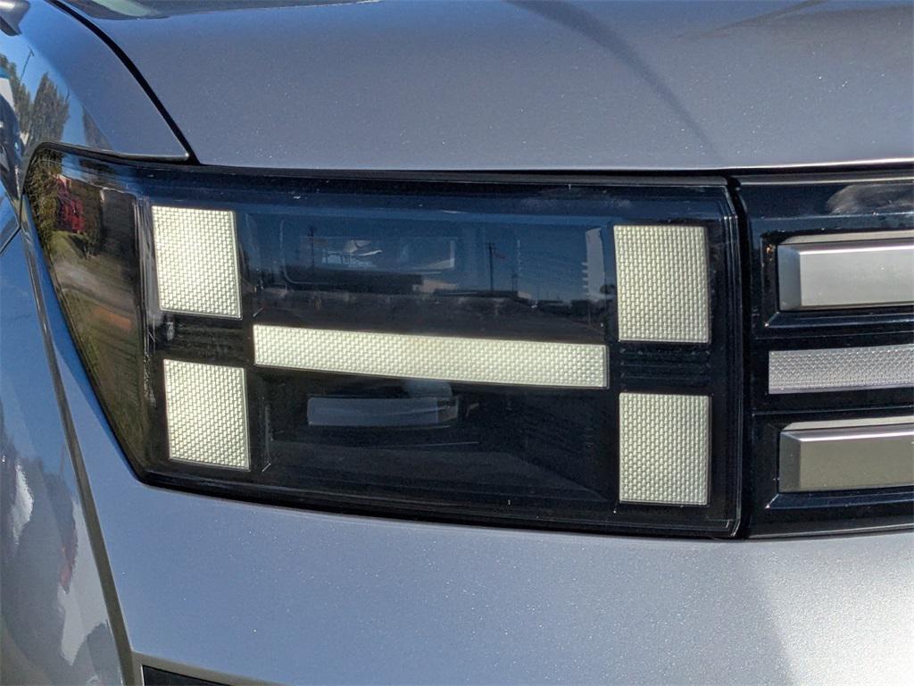 used 2024 Hyundai Santa Fe car, priced at $28,209