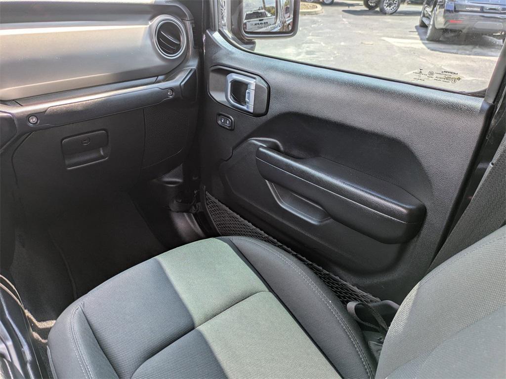 used 2021 Jeep Gladiator car, priced at $29,173