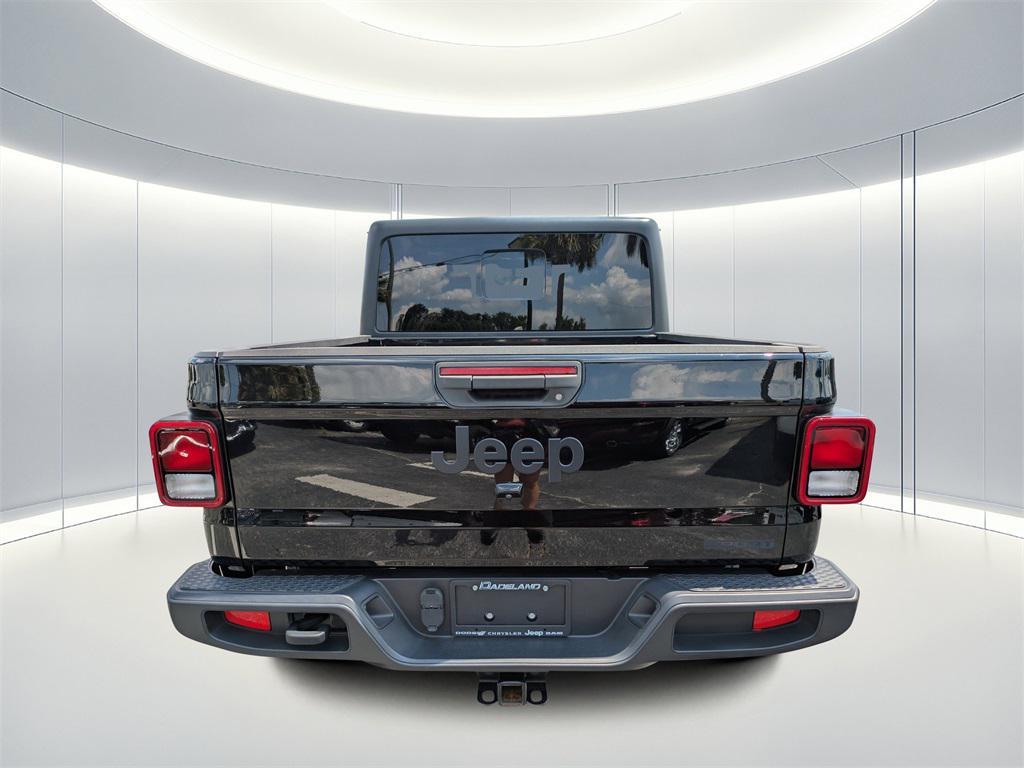 used 2021 Jeep Gladiator car, priced at $29,173