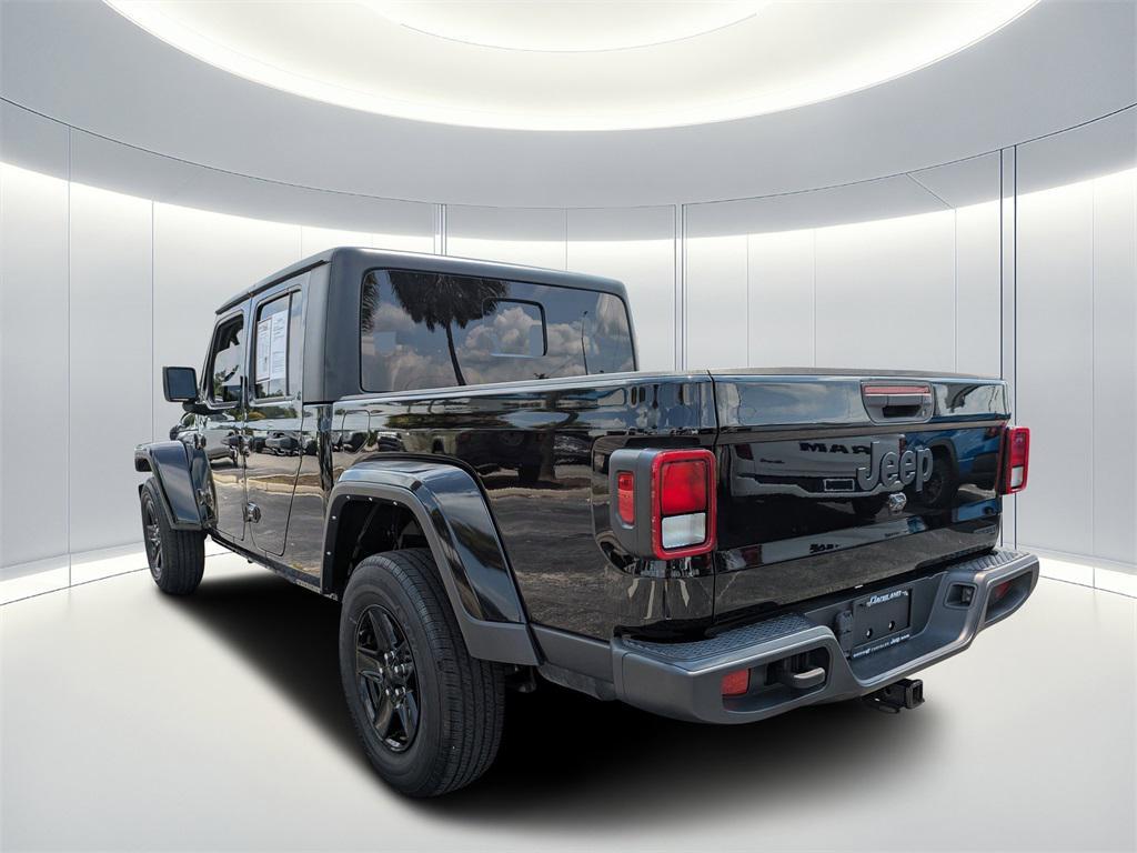 used 2021 Jeep Gladiator car, priced at $29,173