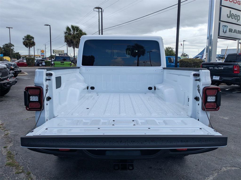 new 2025 Jeep Gladiator car, priced at $62,330
