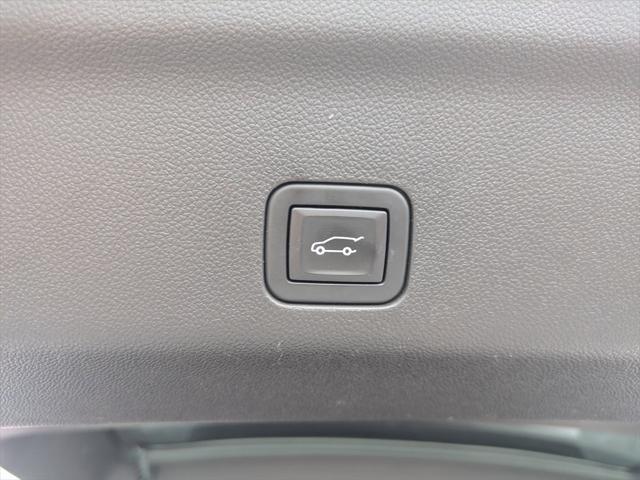 used 2021 GMC Yukon XL car, priced at $51,625