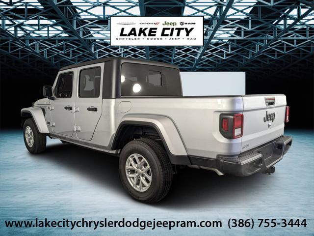 new 2023 Jeep Gladiator car, priced at $45,279