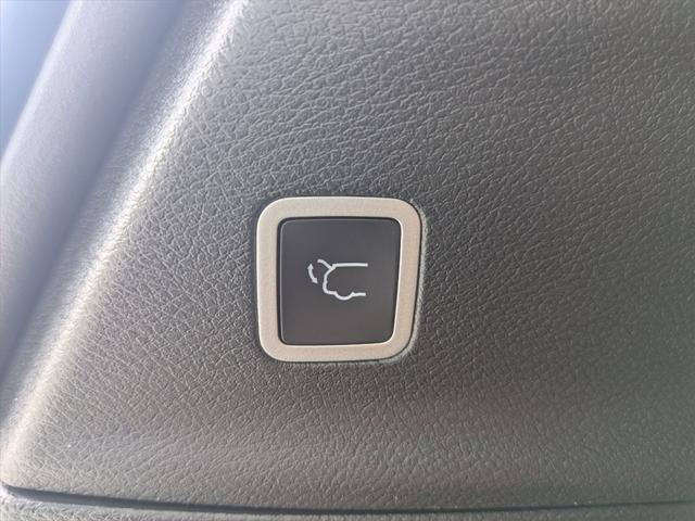 new 2025 Chrysler Voyager car, priced at $39,613