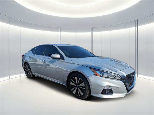 used 2022 Nissan Altima car, priced at $21,212